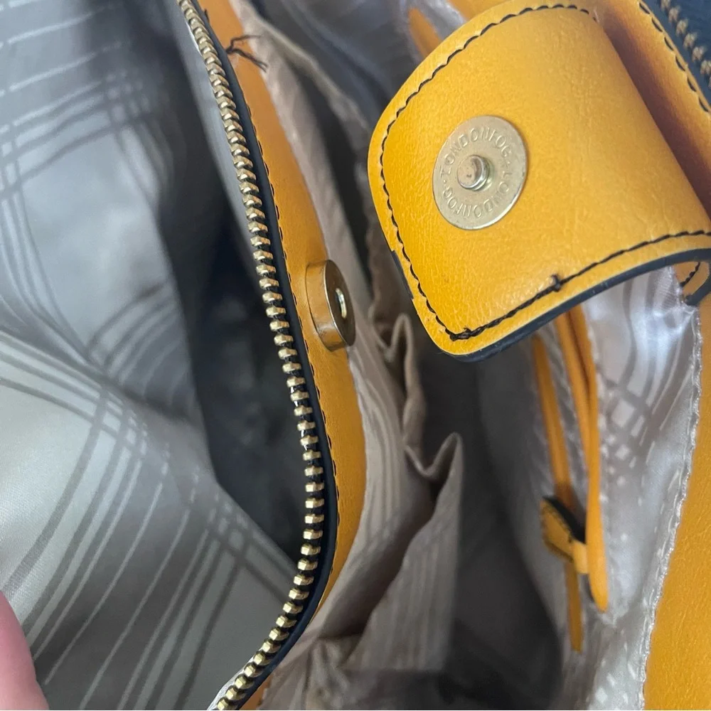 LONDON FOG Golden Yellow Faux Leather Satchel Bag Purse. Nice